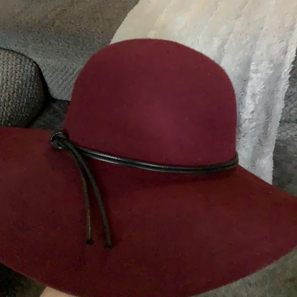 Women’s Wool Floopy Hat